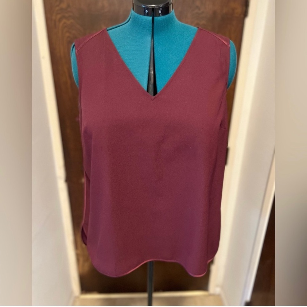 Lane Bryant Burgundy V-Neck Tunic Sleeveless Blouse (high/low) Size 20